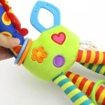 婴儿摇铃工厂-柔软长颈鹿手铃毛绒牙胶