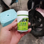 植物饲料生产厂家-天然金银花粉鸽子痘