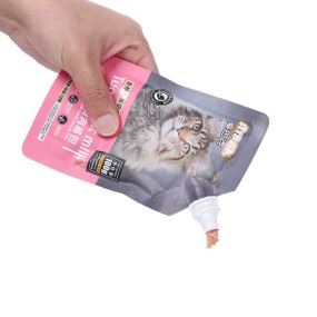 宠物零食厂家-主食多种口味全价猫食品营养即食