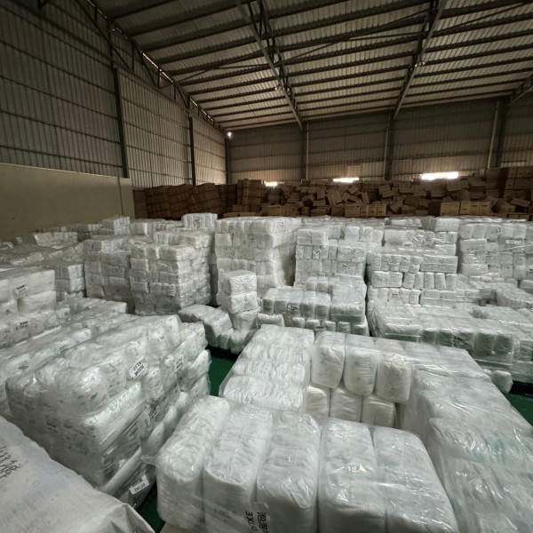 Baby Diaper Manufacturer - Korean B Grade Nappies