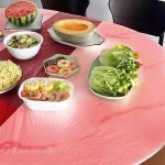 桌布生产厂家-140cm红白弹性PE膜宴会