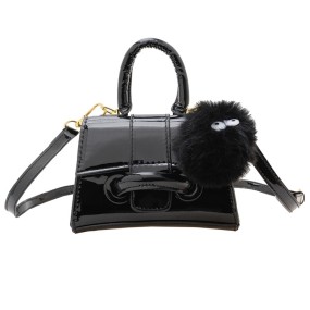 单肩包生产厂家 - 时尚男孩女孩字母胸