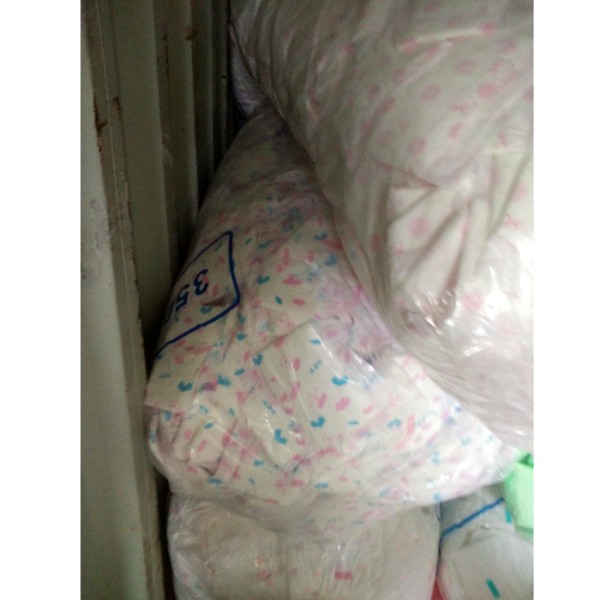 卫生巾生产商 - 可定制女性卫生硅胶