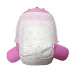 婴儿拉拉裤生产商 - 可定制女婴拉拉裤