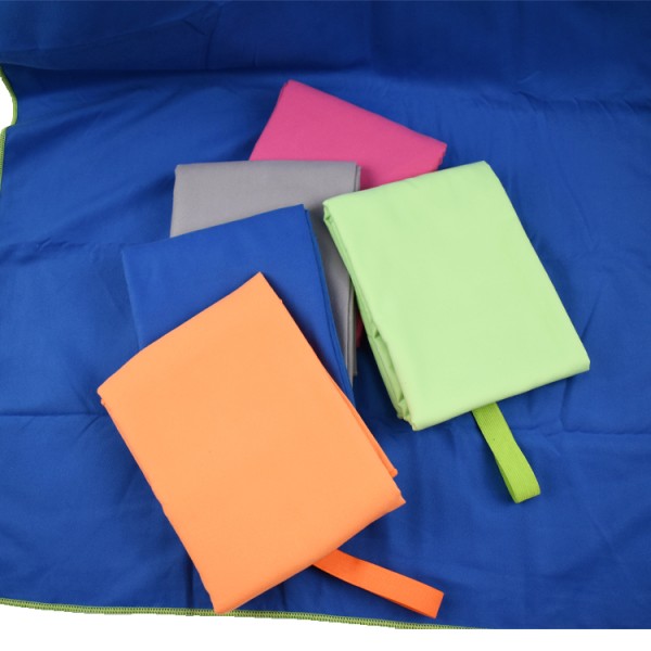 沙滩巾生产商 - 可定制快干麂皮运动巾