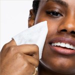 面部湿巾工厂 - 可定制粘胶棉环保面巾