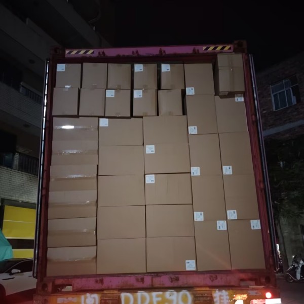 婴儿湿巾厂家 - 定制水刺湿巾清洁湿巾代工