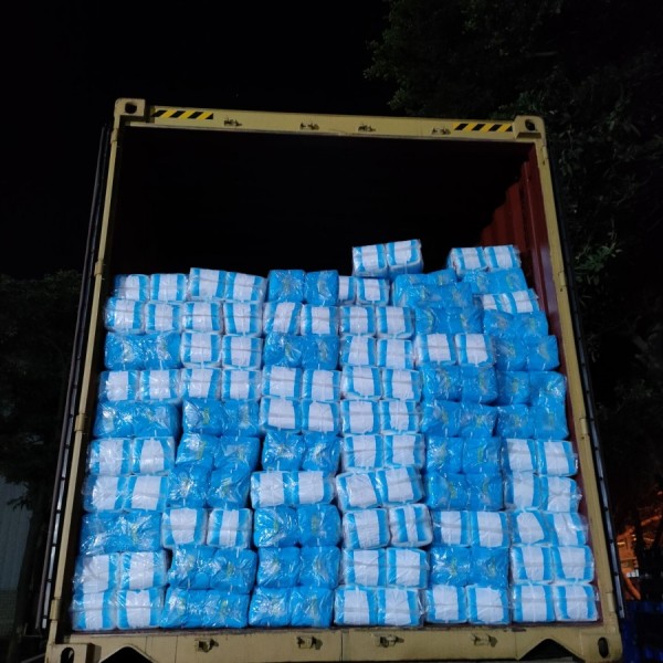 成人纸尿裤厂家 - 定制高吸收尿布男女老人用