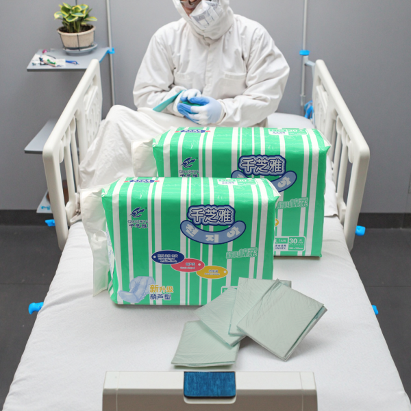 护理垫厂家 - 干触瞬间吸收无湿感印花健康肌肤