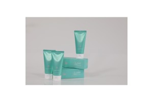 Seoul-Born Water Bomb Tinted Moisturizer: The Go-To for Professional OEM/ODM, Driving Beauty Brand Innovation & Growth