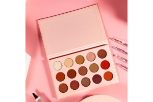 DE'LANCI 15-Color Crocodile Pattern Eyeshadow Palette: The Preferred ODM/OEM Choice to Empower Beauty Brands' New Growth