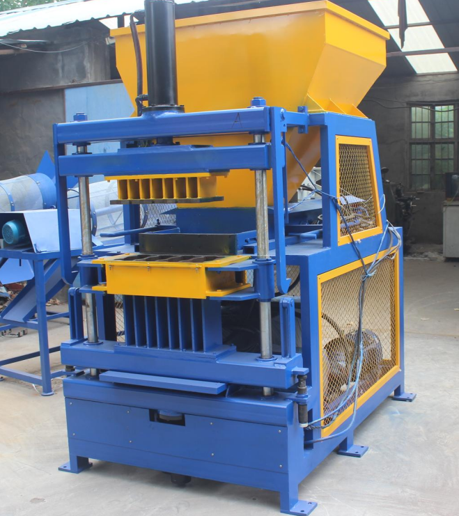 Clay Interlocking Block Machine
