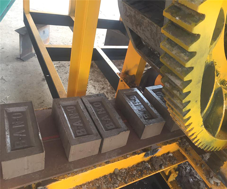 Rotary Logo Brick Machine