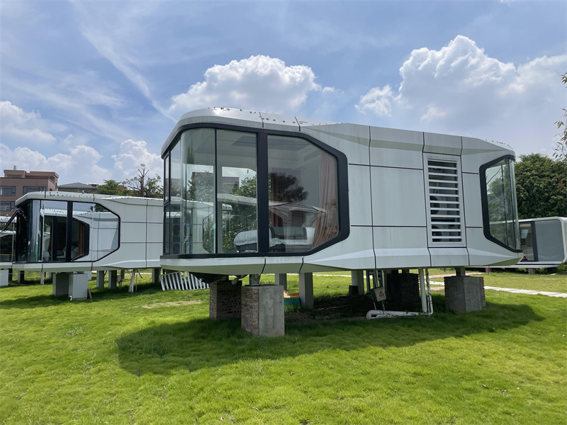 Mobile Capsule House