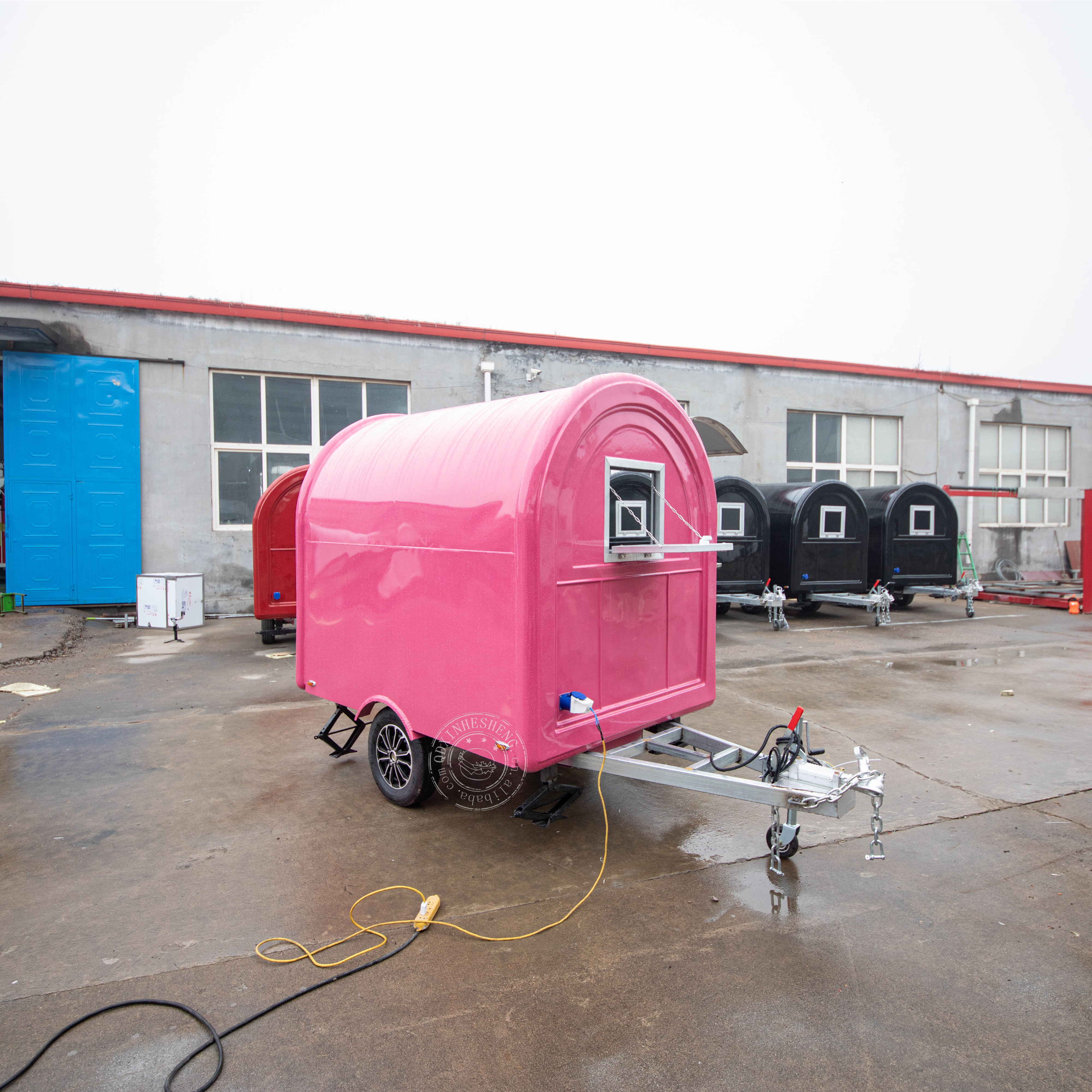 7. Round Food Trailer