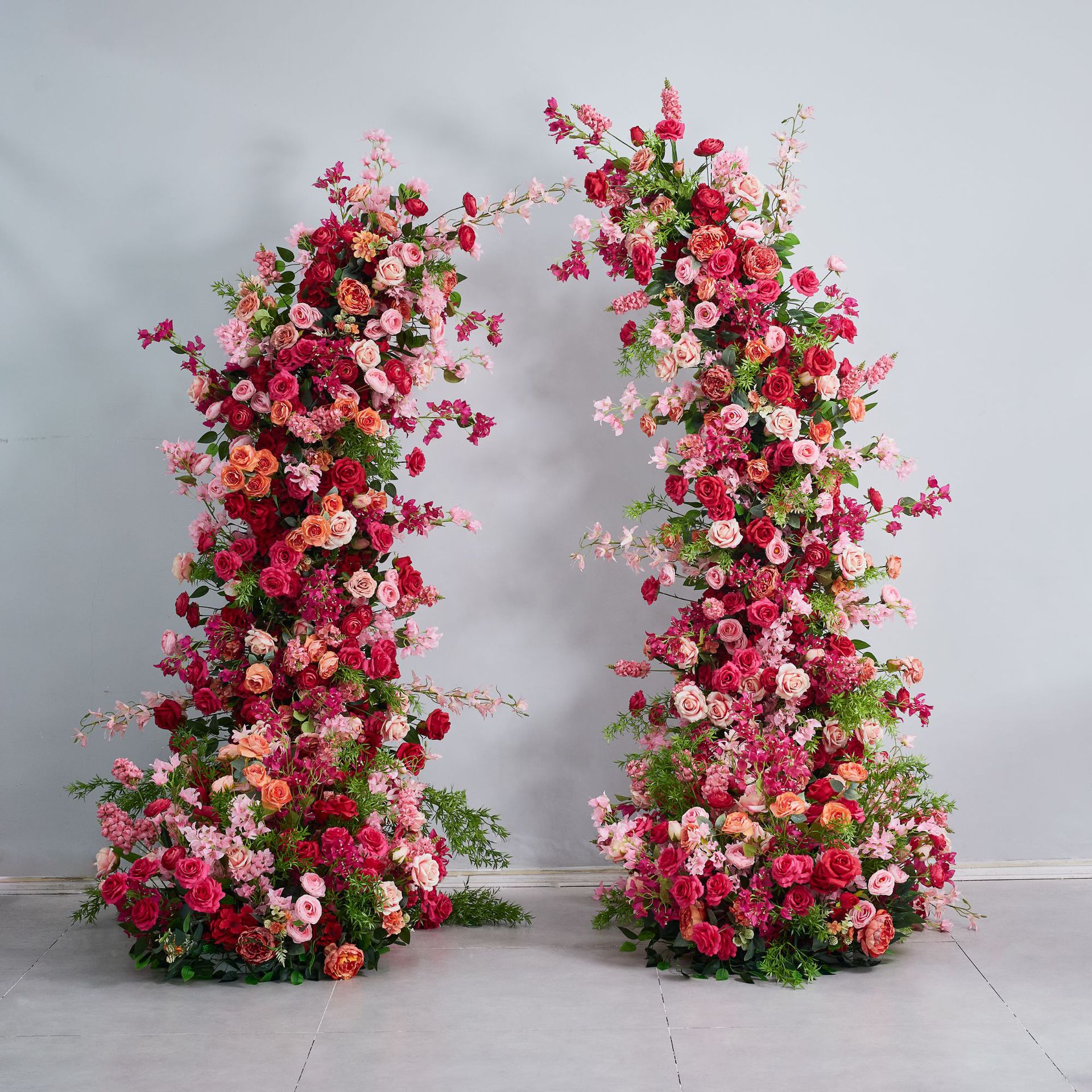 1-wedding flower and arch