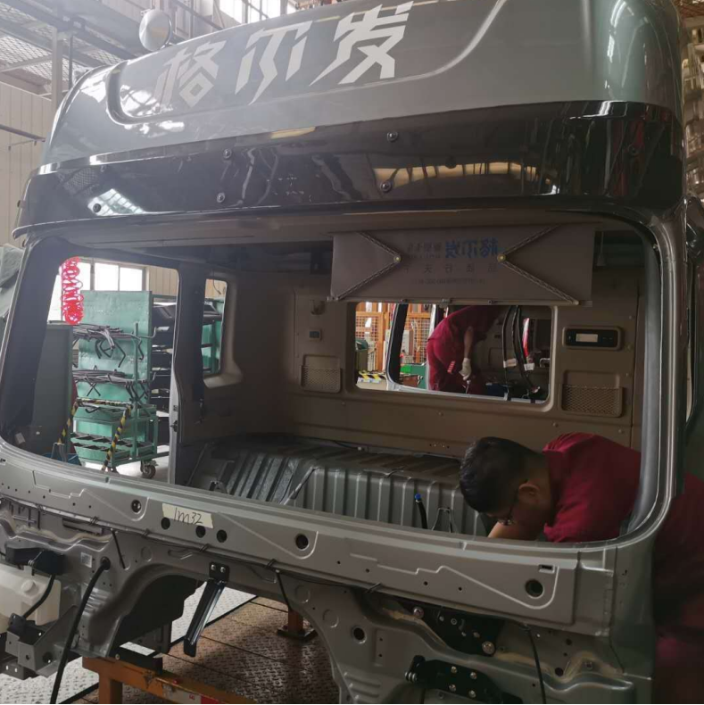 Commercial vehicle sunshade curtain