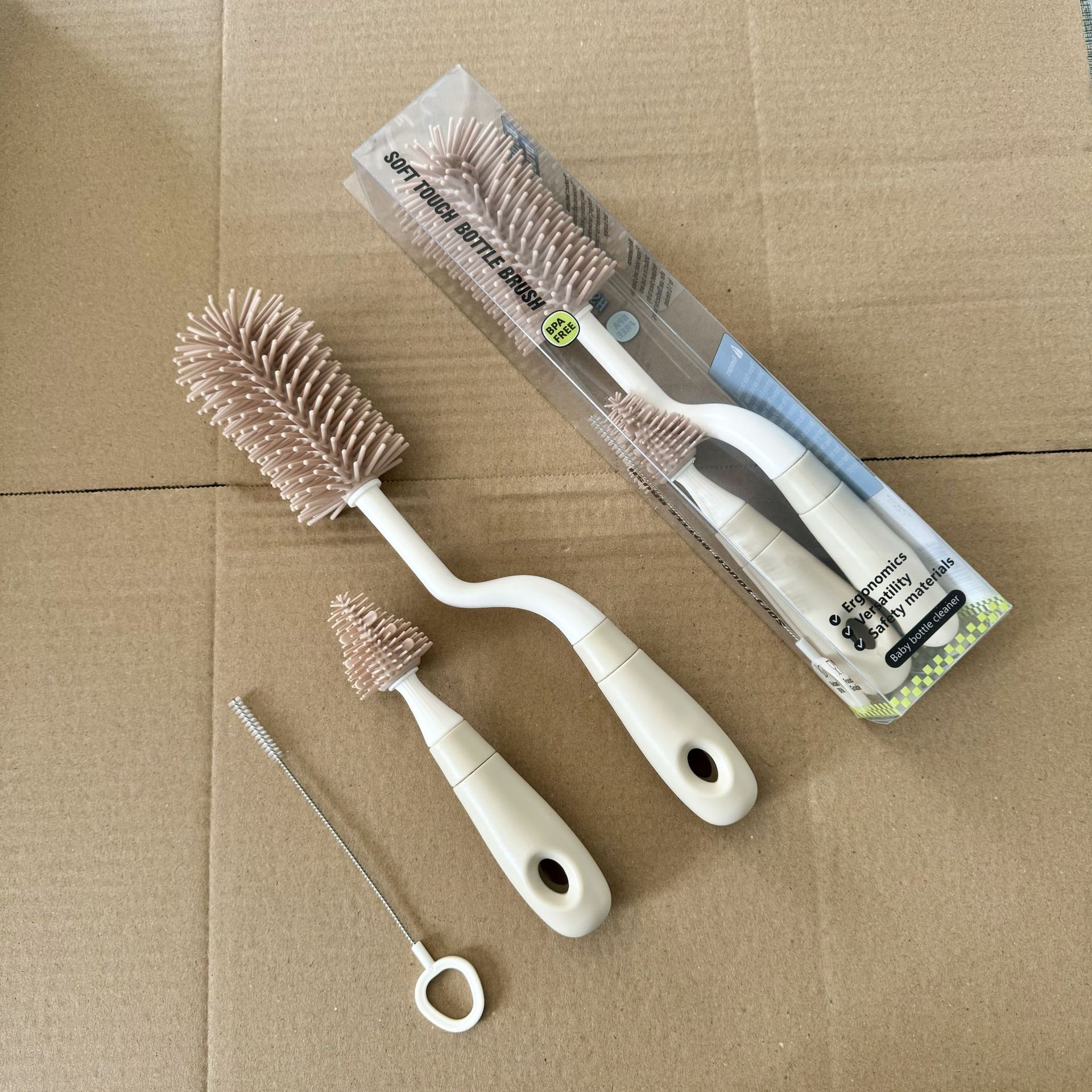 Bottle cleaning brush