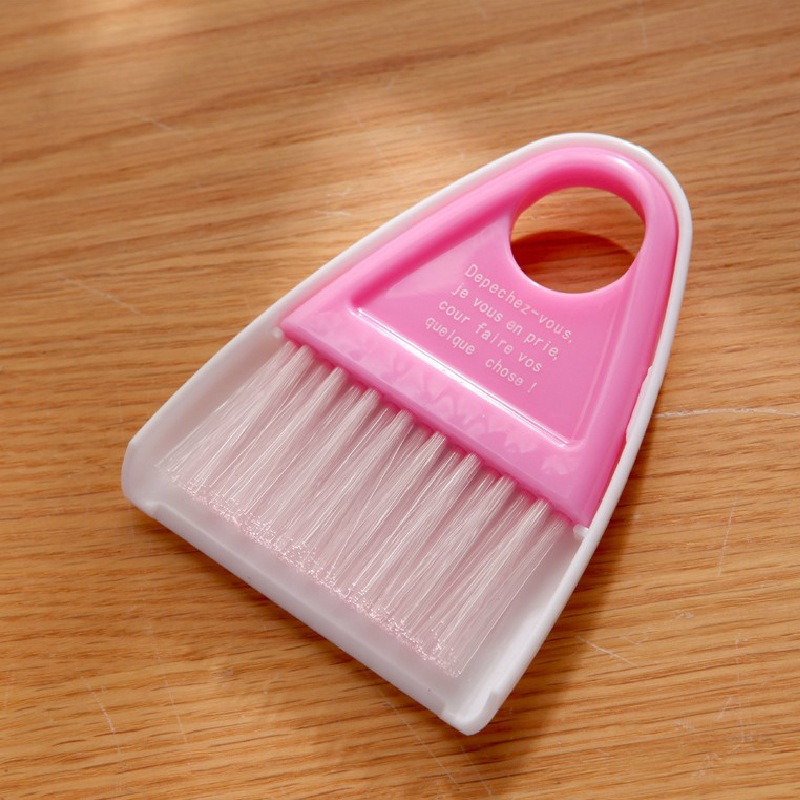 Dust cleaning brush