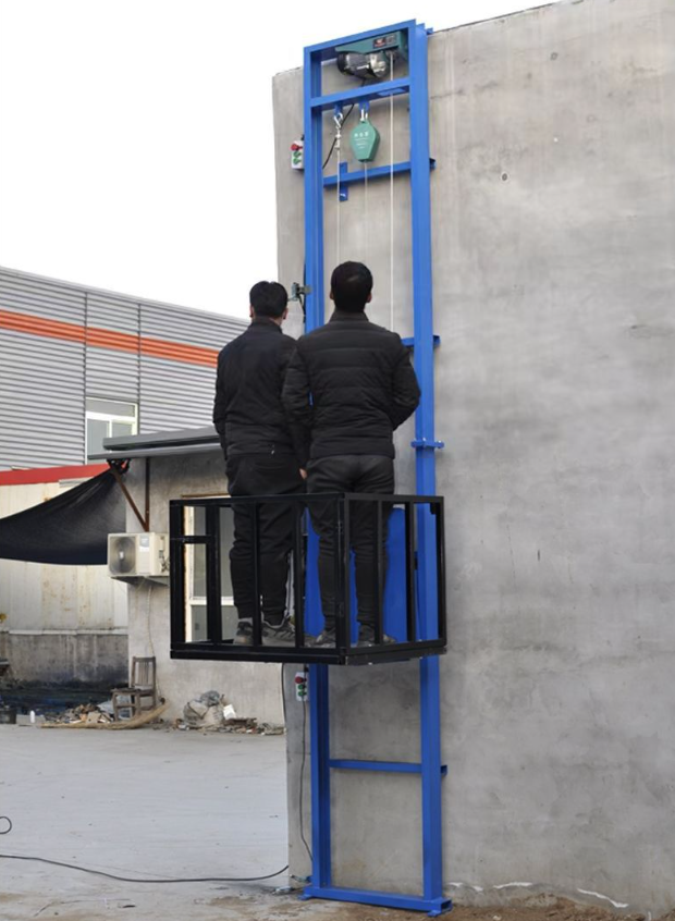 Hydraulic Cargo Lift
