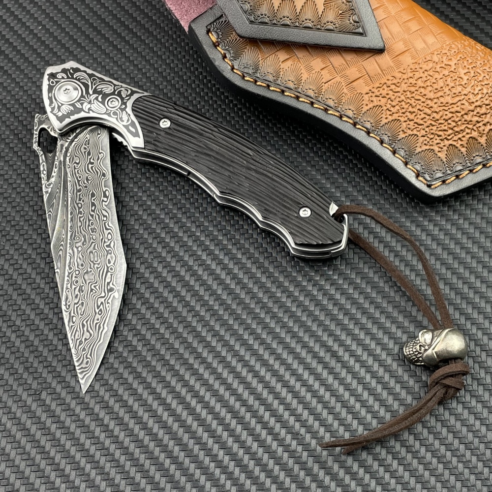 Damascus knife