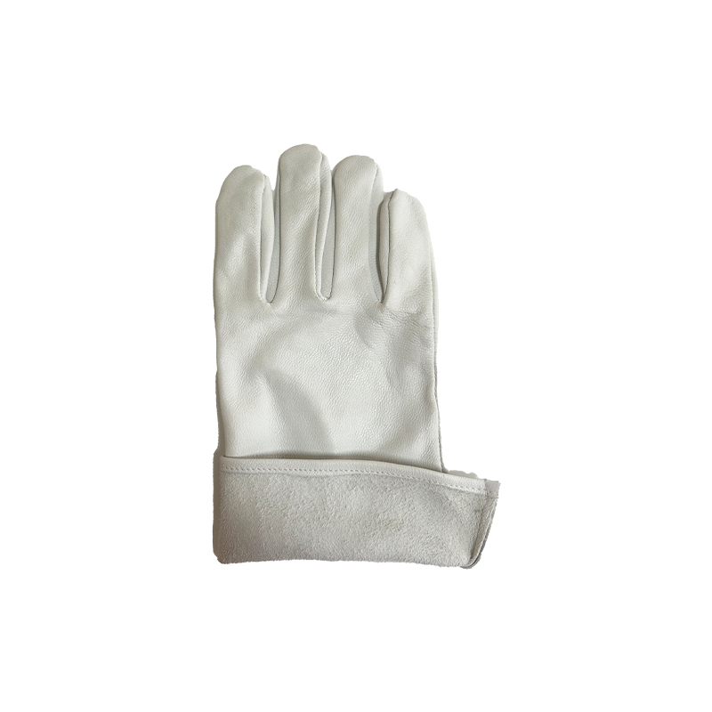 Sheepskin gloves