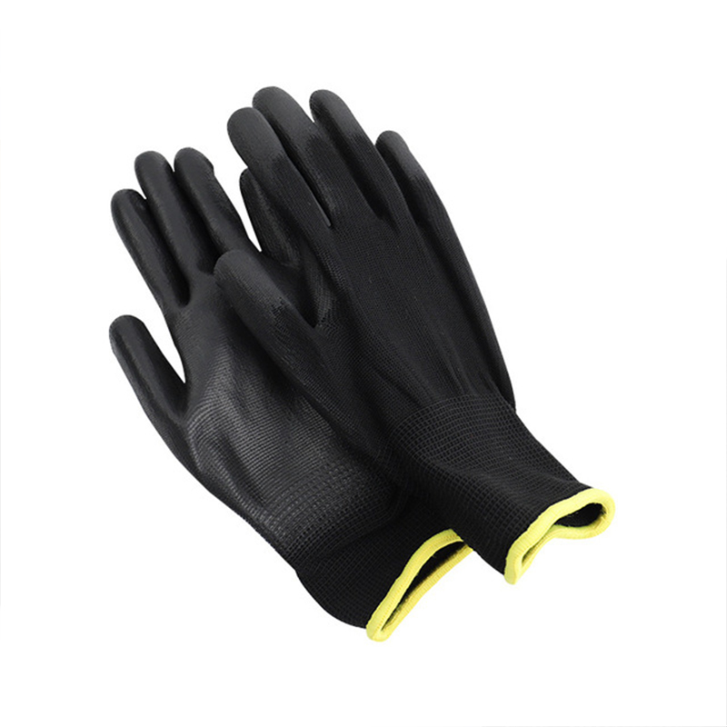 GARDENING GLOVES