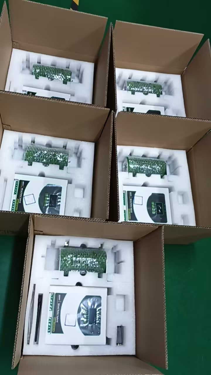 Wind Solar Hybrid Controller