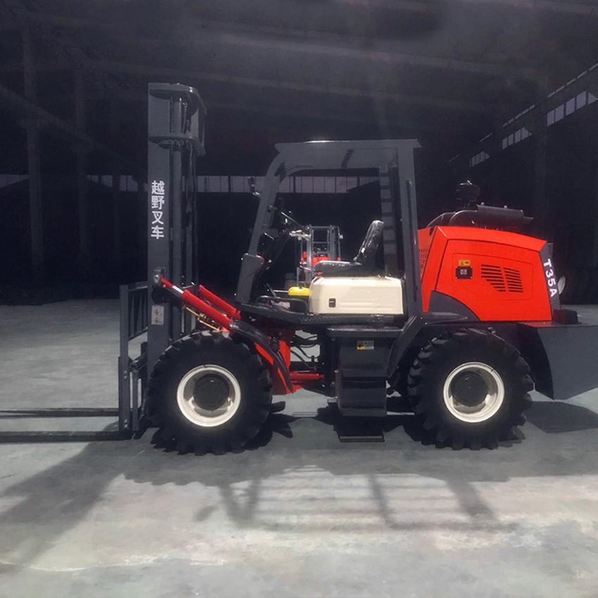 Off-Road Forklift