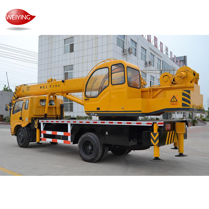 TRUCK CRANE