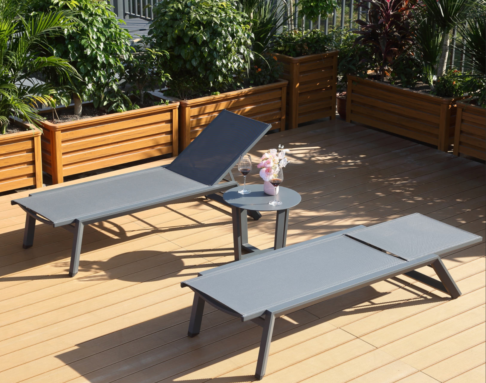 Sun Loungers & Daybeds