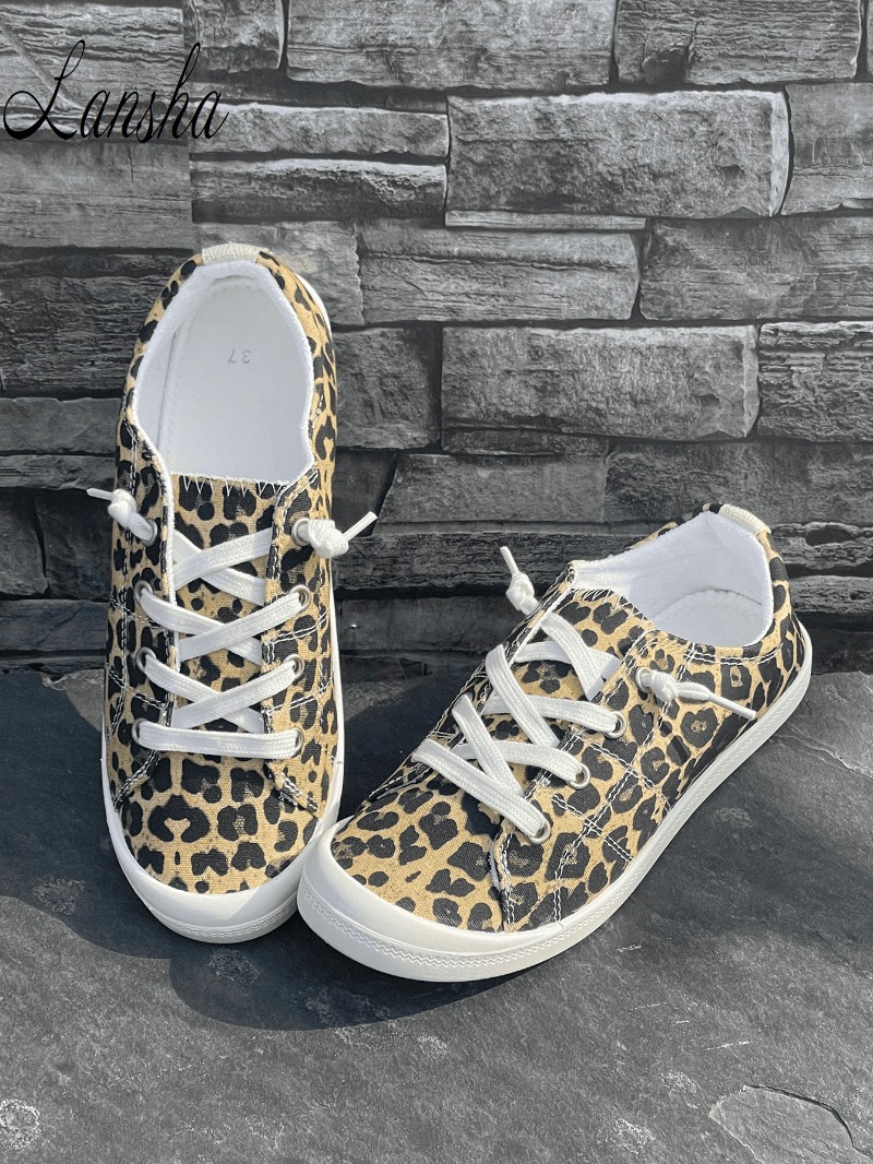 sneakers /walking shoes / sports shoes