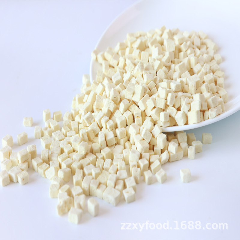 Freeze-dried diced fruit and vegetable