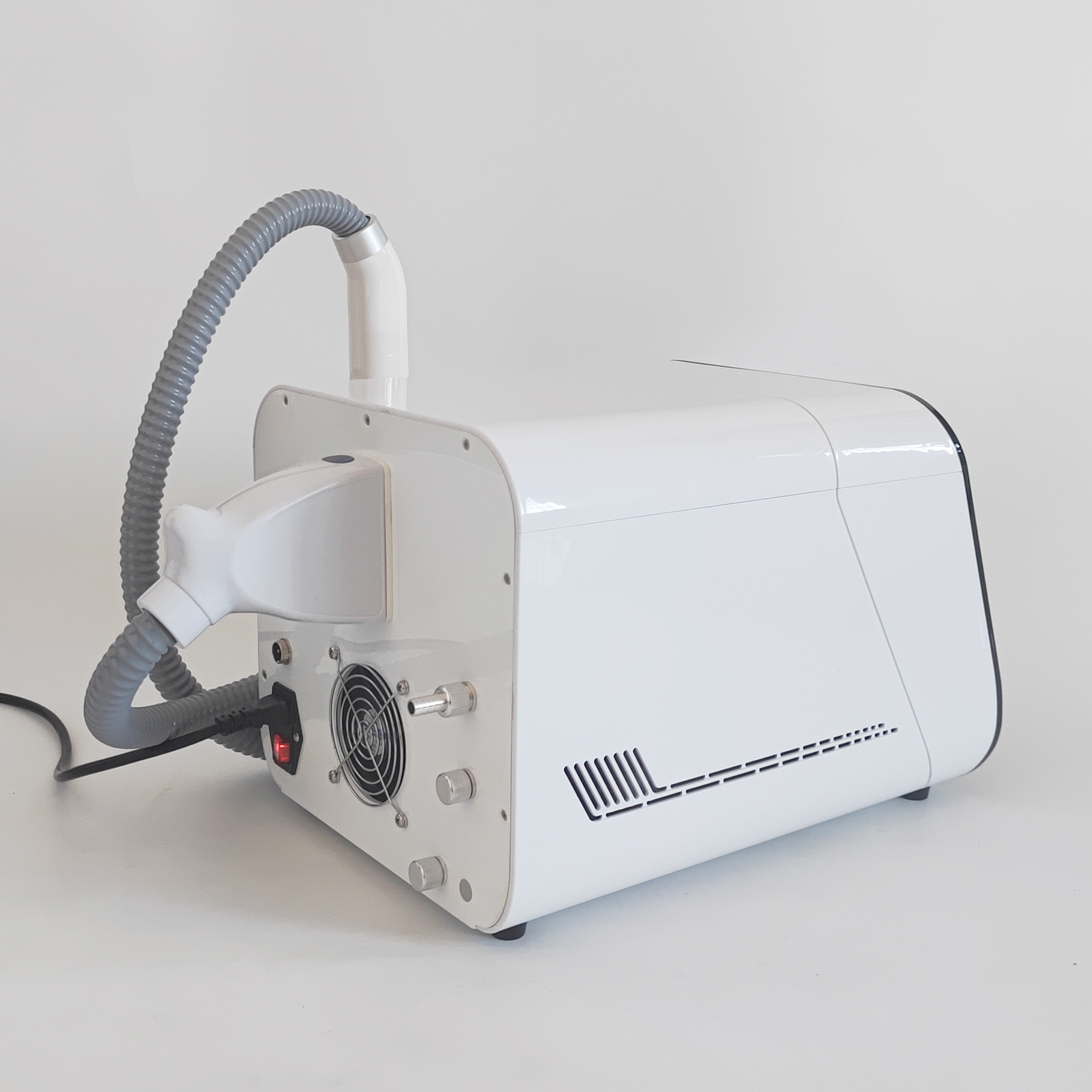 Tattoo removal machine