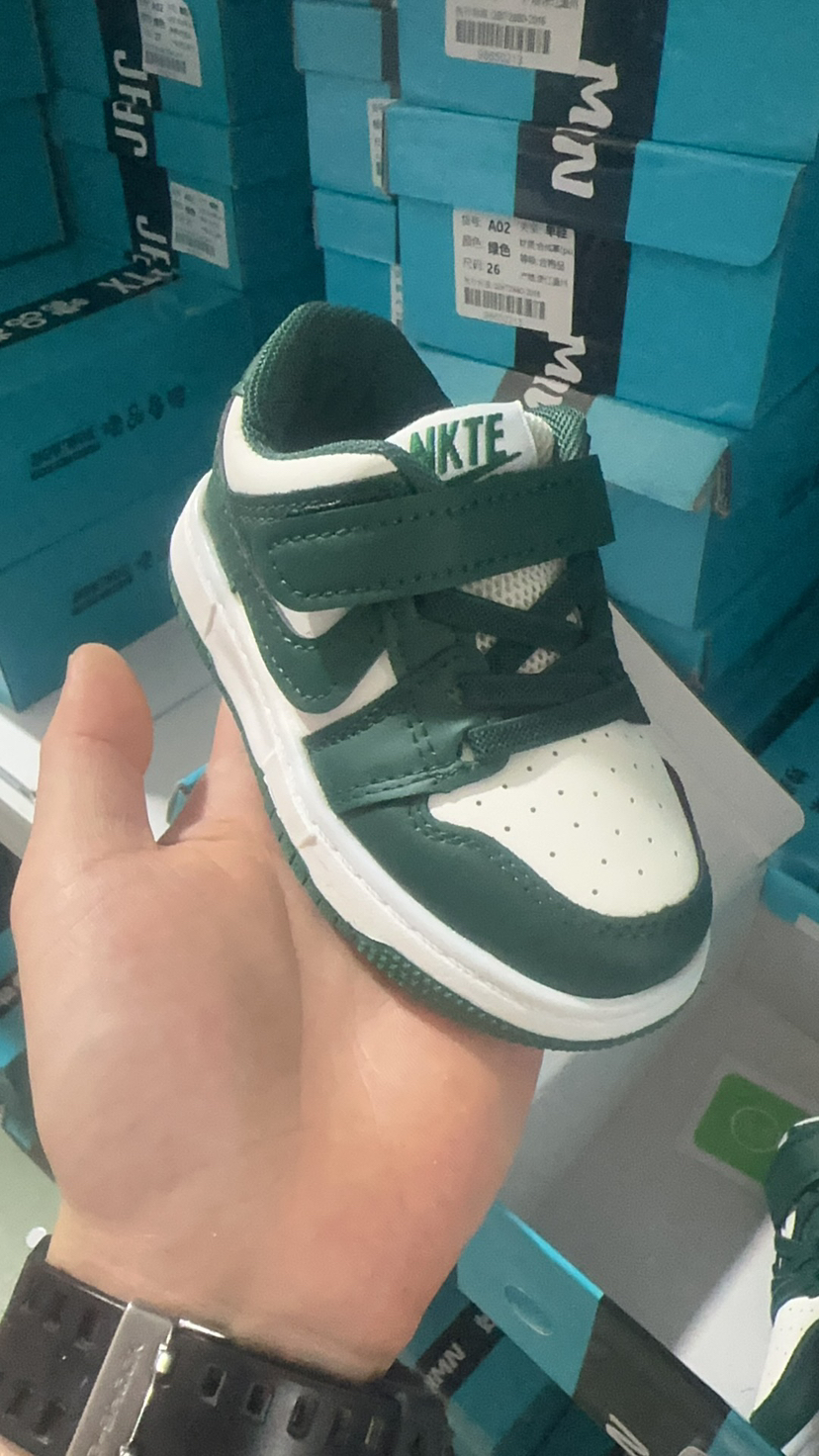 婴儿或儿童的鞋